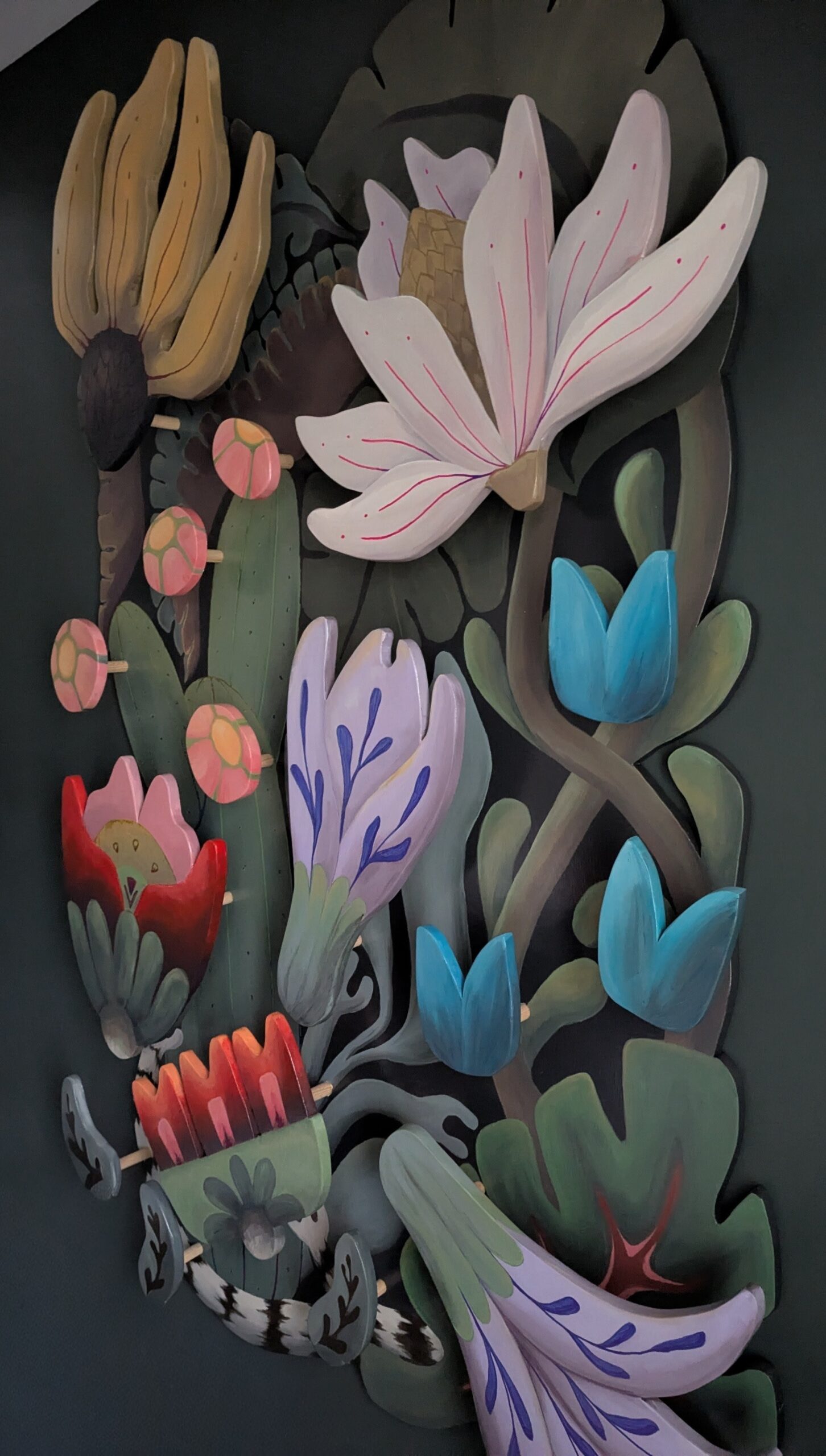 Floral wall hook rack